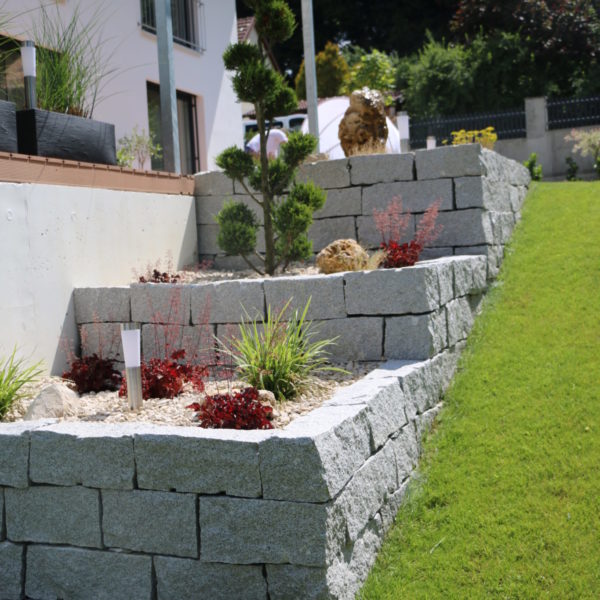 Trockenmauer aus Granit